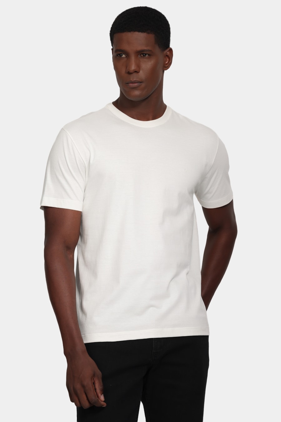 Camiseta Manga Curta Maquinetada Off White — foto 1 de 5