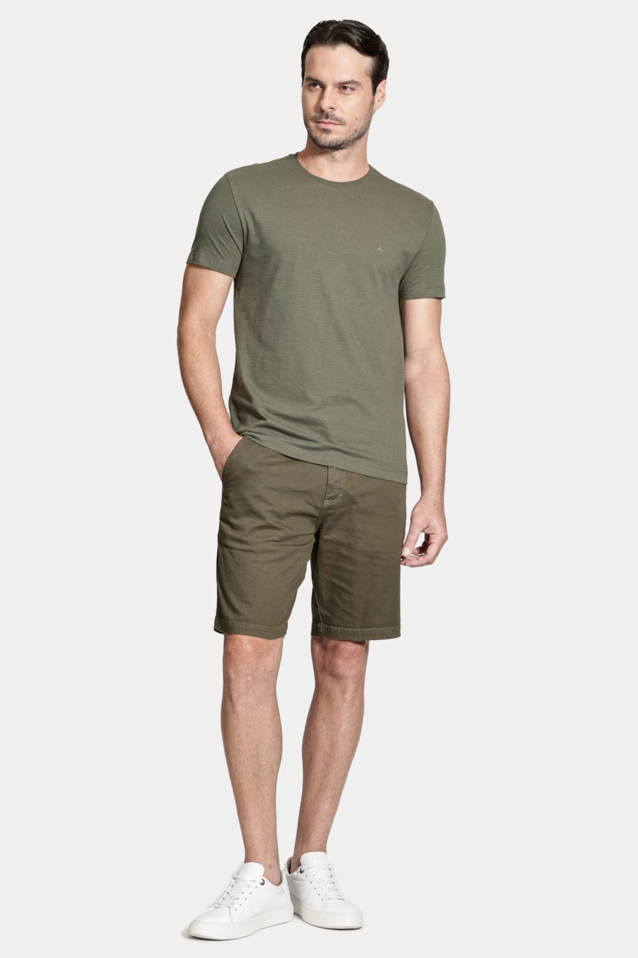 Camiseta Manga Curta Maquinetada Verde Militar — foto 2 de 5