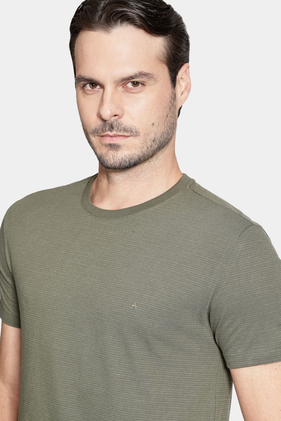 Camiseta Manga Curta Maquinetada Verde Militar — foto 3 de 5