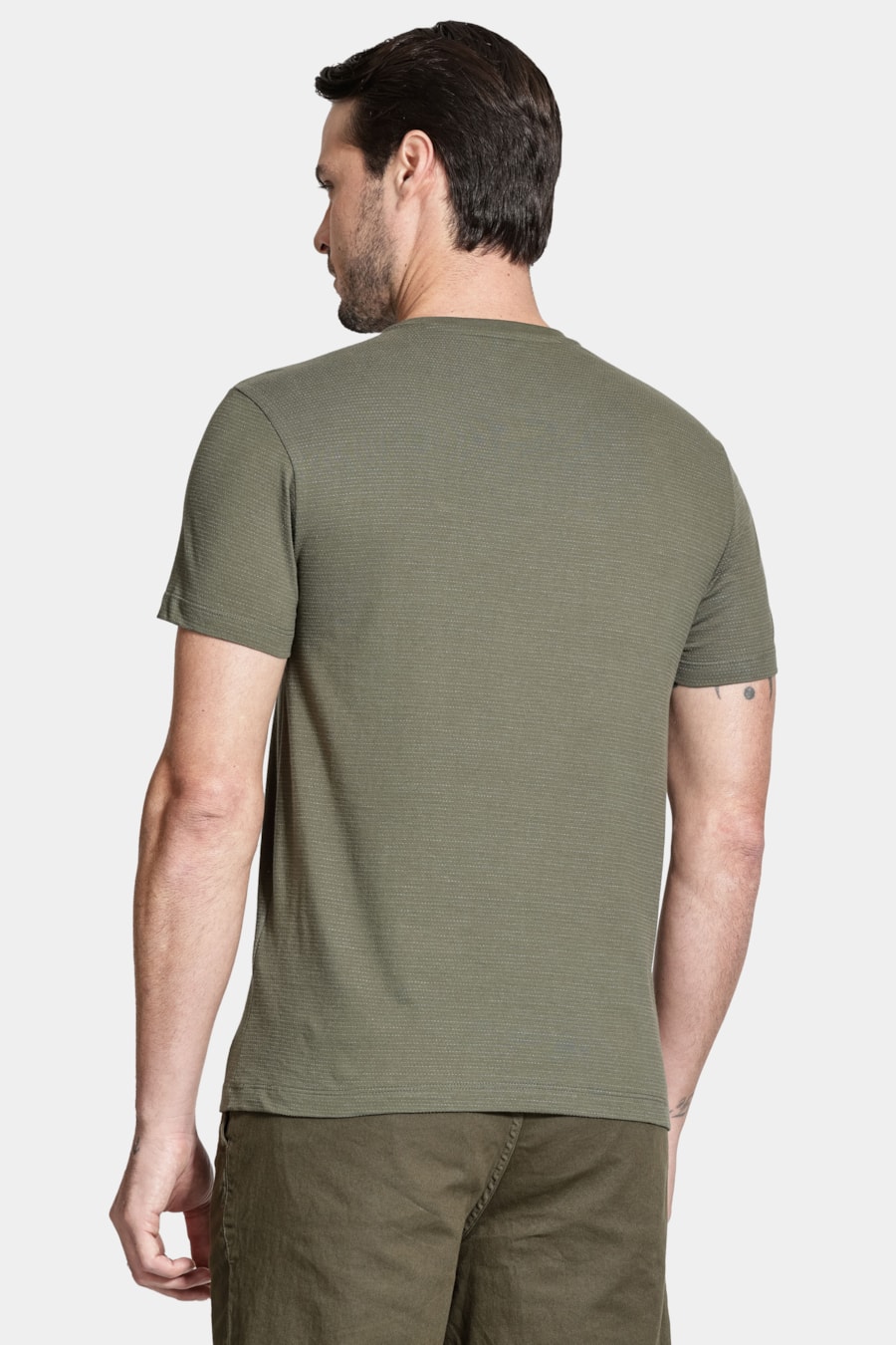 Camiseta Manga Curta Maquinetada Verde Militar — foto 4 de 5