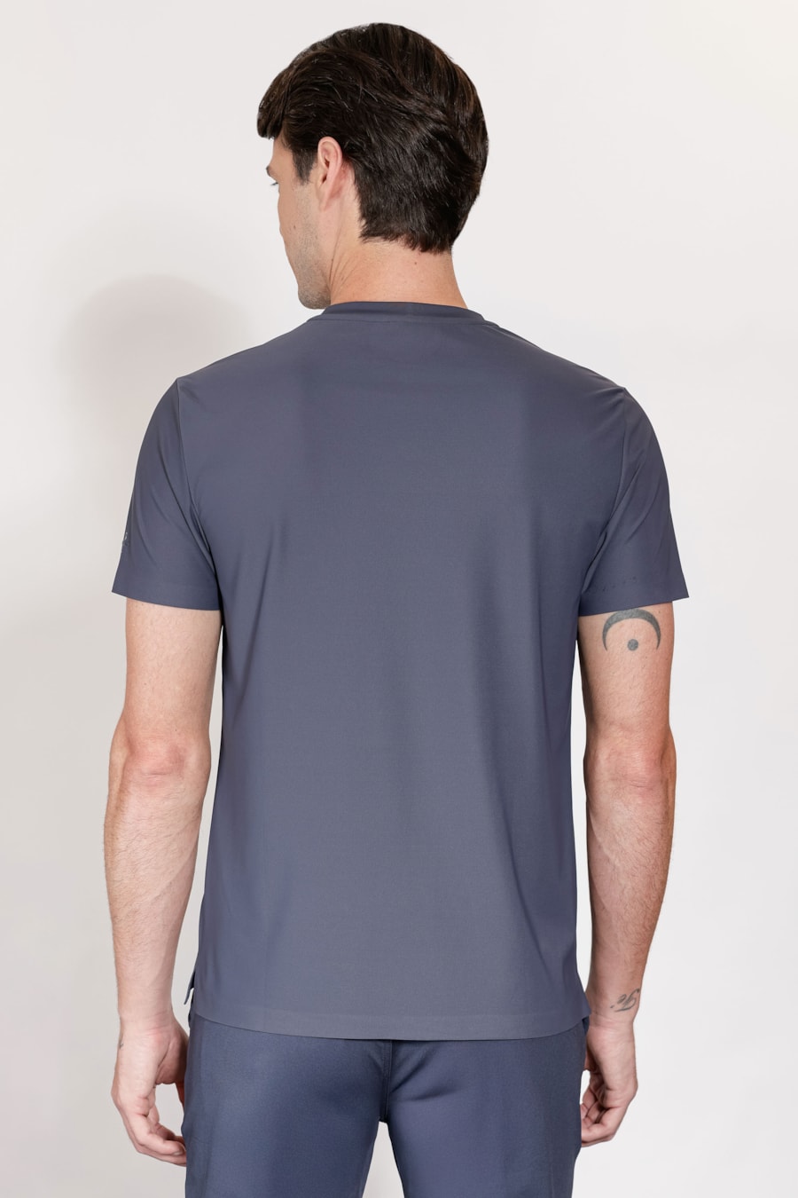 Camiseta Manga Curta Micro Piquet Bonded Marinho — foto 4 de 5