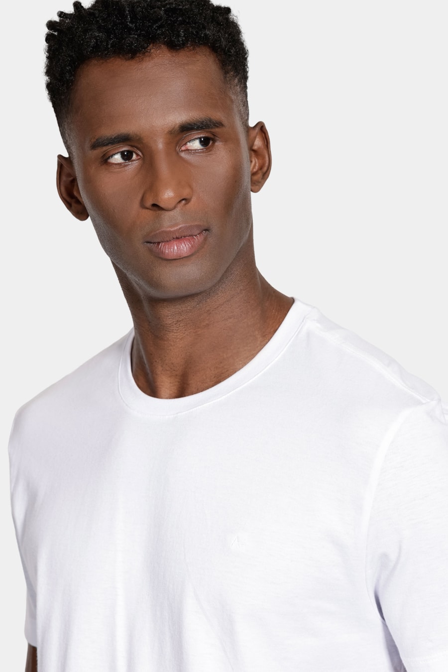Camiseta Manga Curta New Basic Branco — foto 3 de 6
