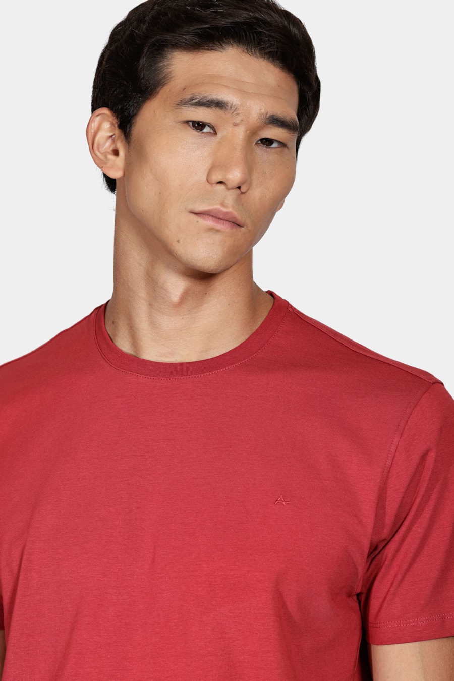 Camiseta Manga Curta New Essencial Vermelho Carmim — foto 3 de 5