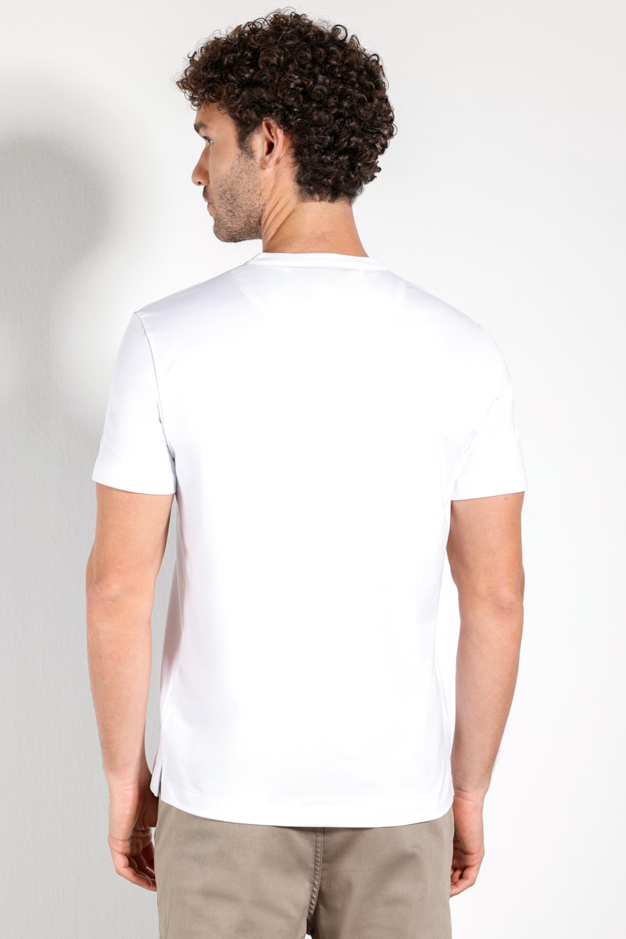Camiseta Manga Curta Pima Performing Gola Padre Branco — foto 4 de 5