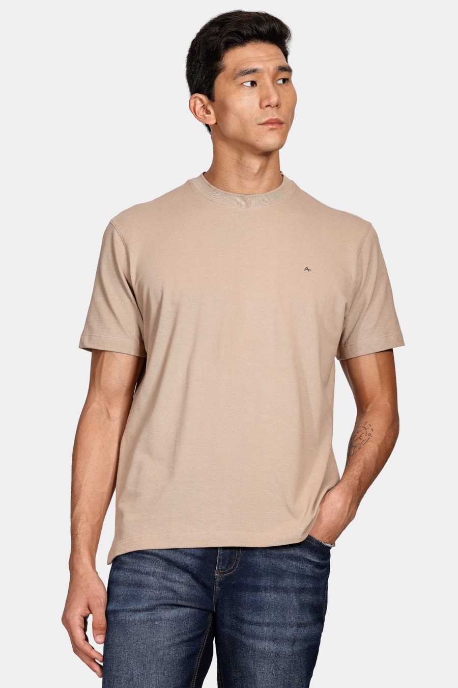Camiseta Manga Curta Piquet Clássica Cáqui Natural — foto 1 de 4