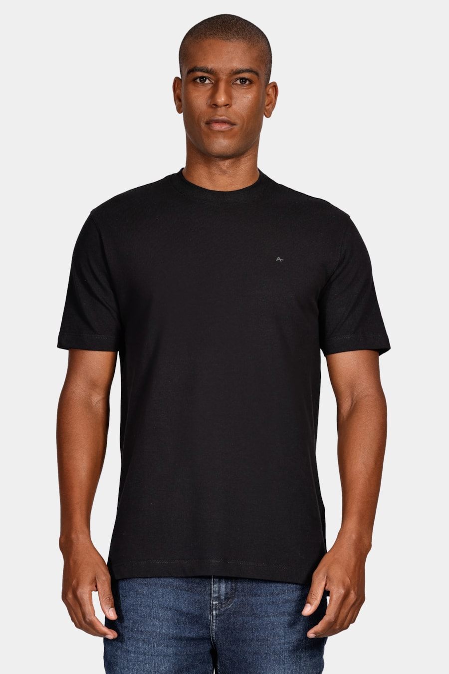 Camiseta Manga Curta Piquet Clássica Preto — foto 1 de 4