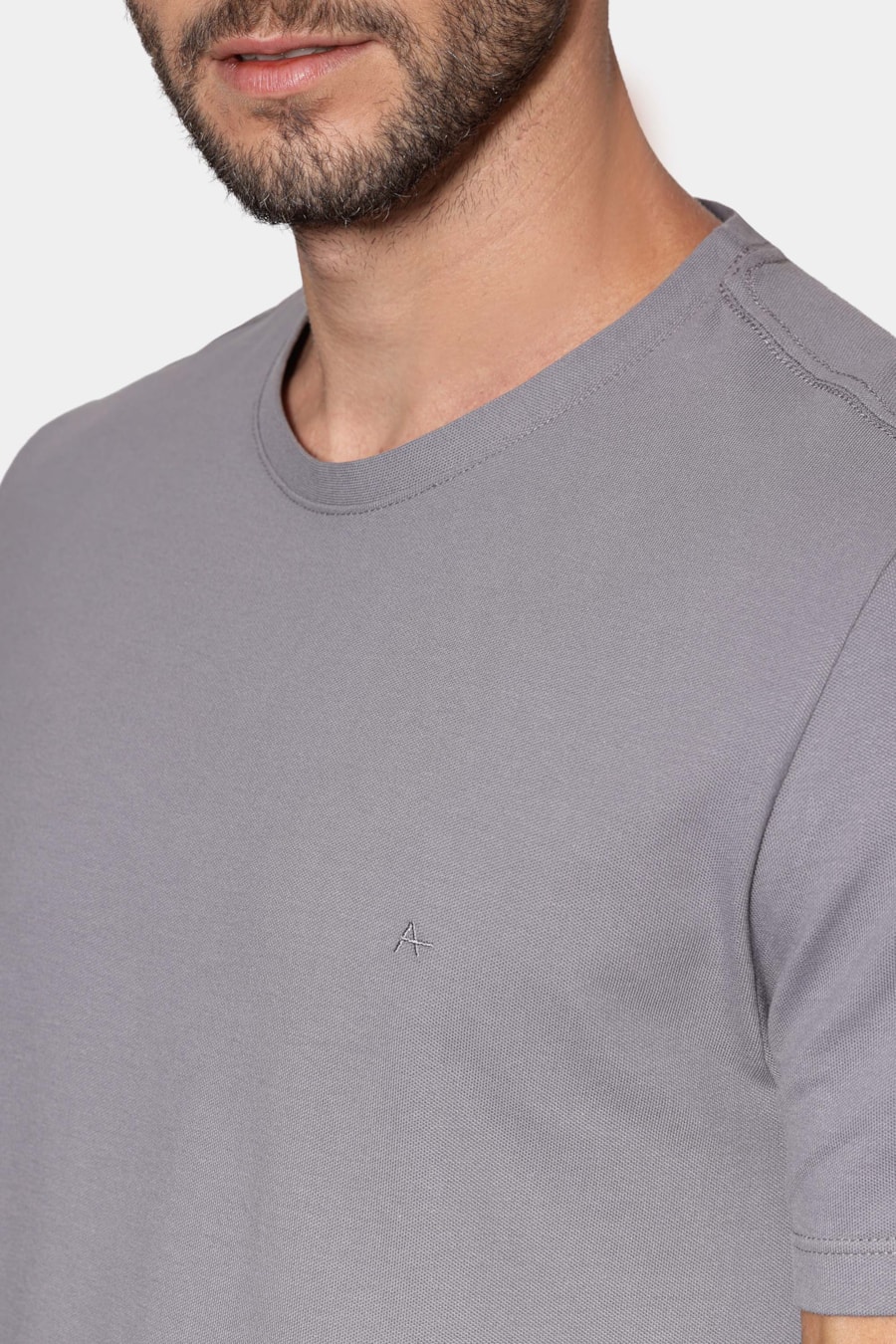 Camiseta Manga Curta Piquet Comfort Concreto 117 — foto 3 de 6
