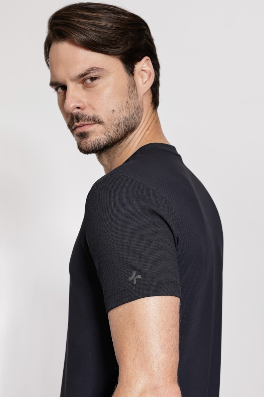 Camiseta Manga Curta Piquet Everyday Preto — foto 3 de 6