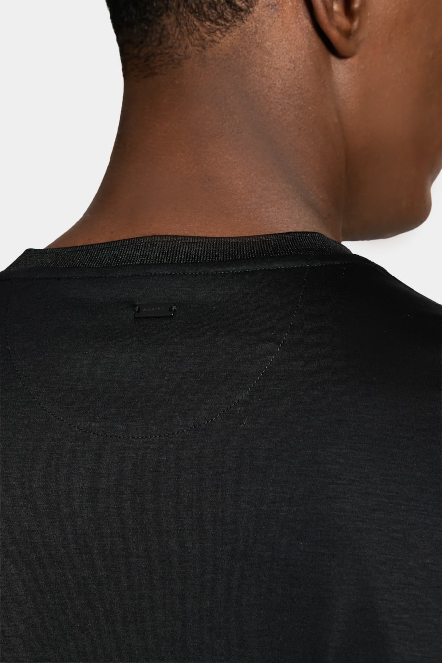 Camiseta Manga Curta Silk Blend Modal Preto — foto 4 de 6