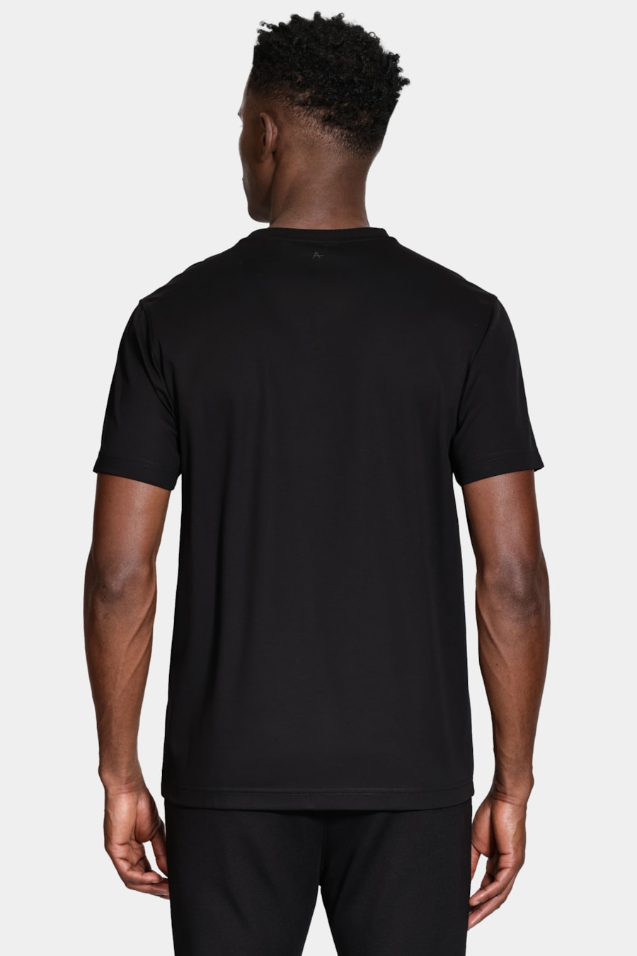 Camiseta Manga Curta Supima Modal Preto — foto 4 de 5