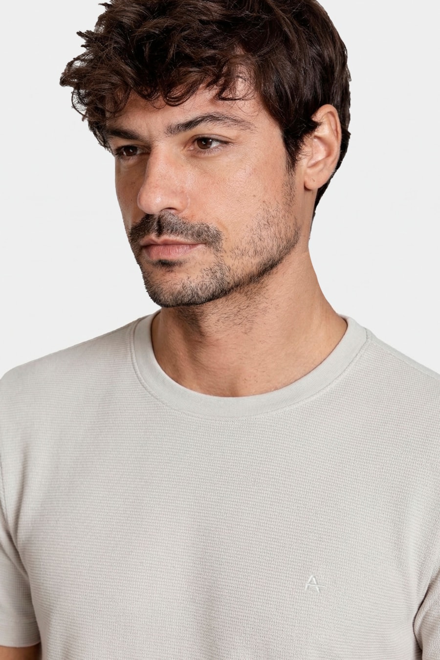 Camiseta Manga Curta Texture Interlock Marfim 117 — foto 3 de 5