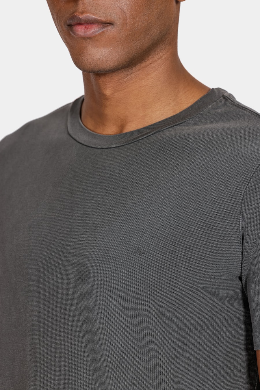 Camiseta Manga Curta Tinturada Preto — foto 3 de 5