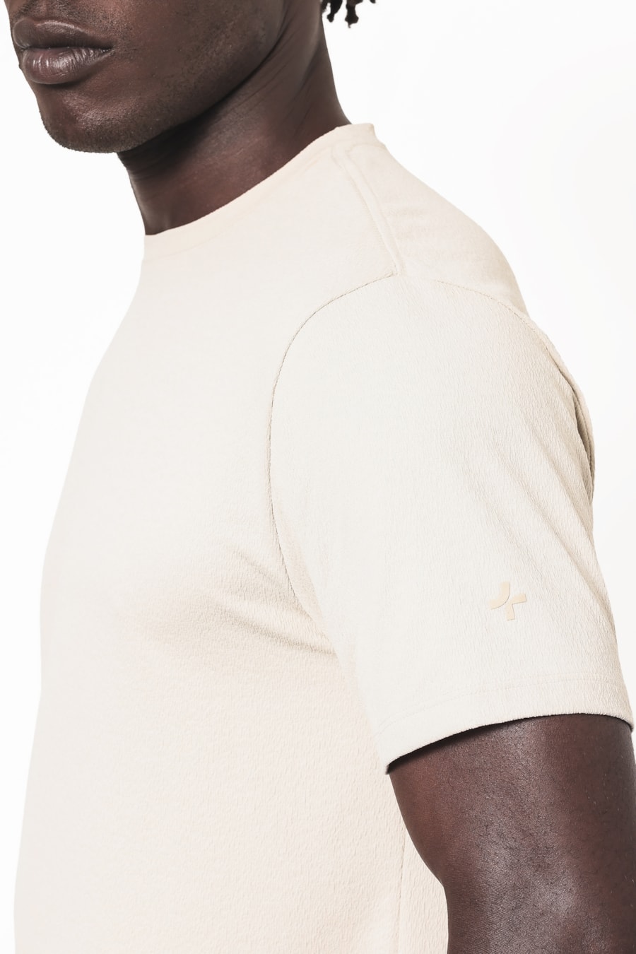 Camiseta Manga Curta Twist Cinza Claro — foto 3 de 7
