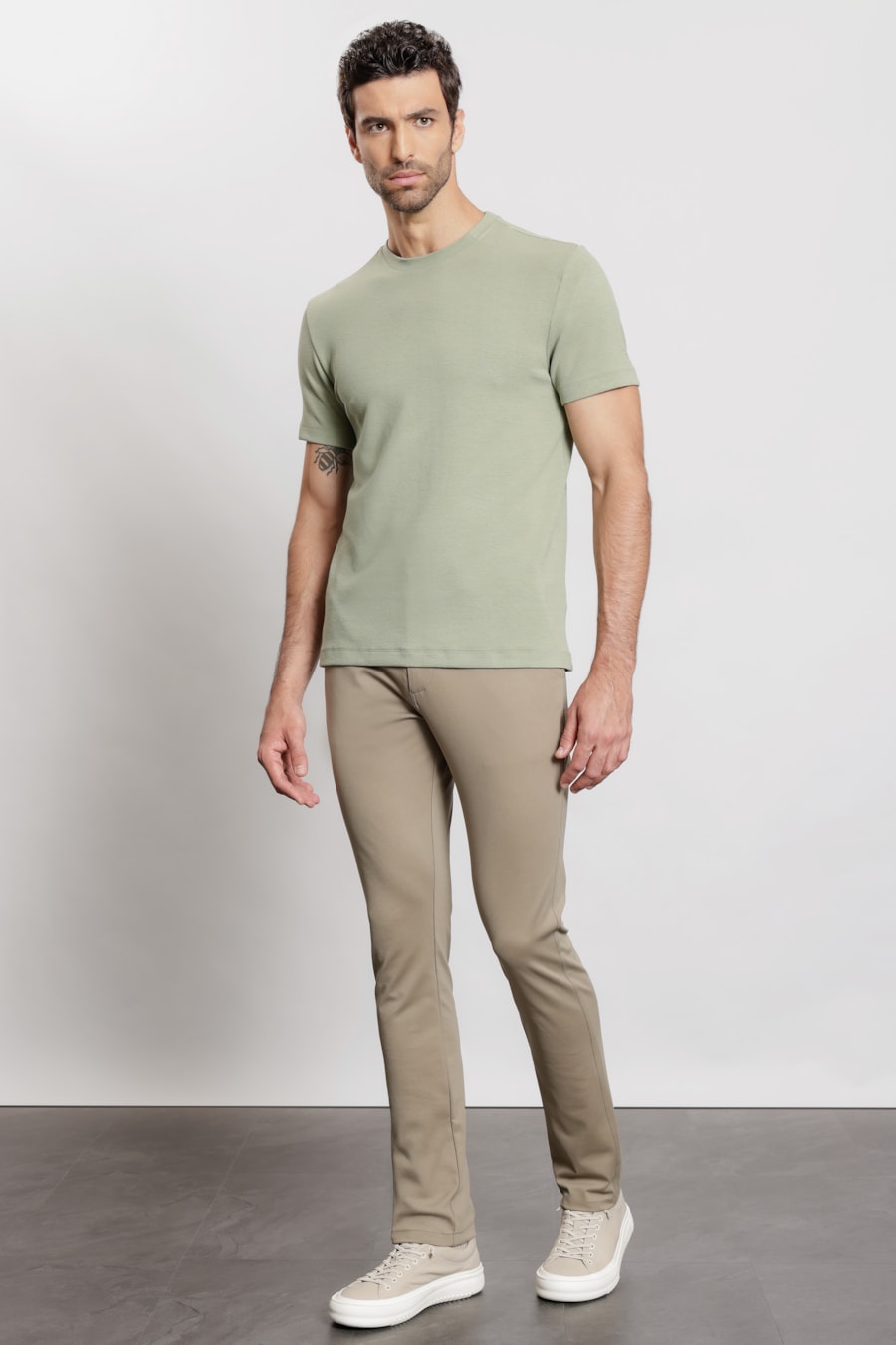 Camiseta Manga Curta Visco Flex Verde Sálvia — foto 2 de 5
