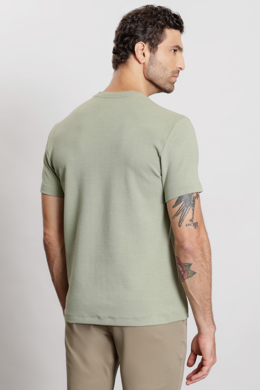 Camiseta Manga Curta Visco Flex Verde Sálvia — foto 4 de 5