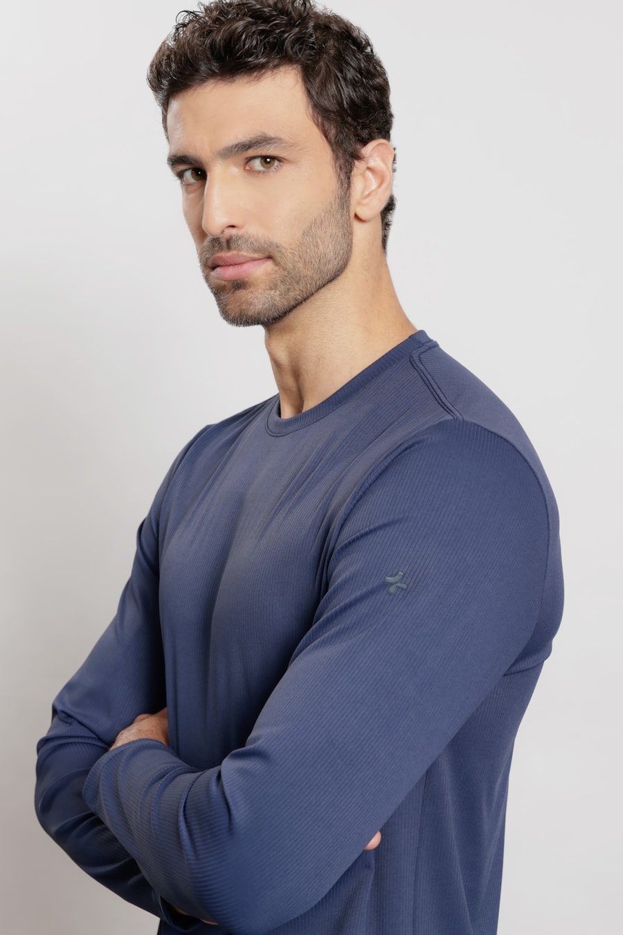 Camiseta Manga Longa Rib Flex Azul Forte — foto 4 de 6