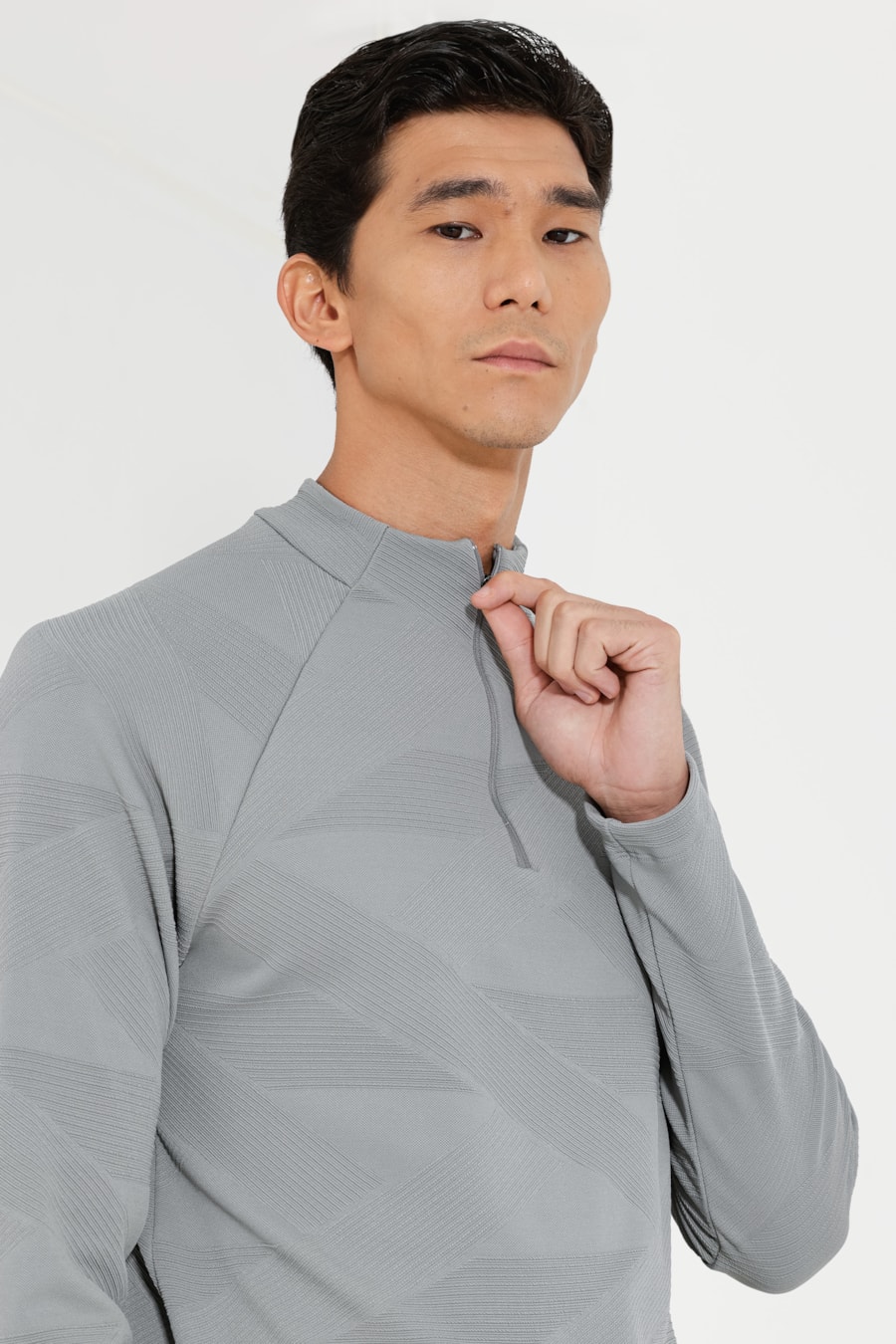 Camiseta Manga Longa Tech Jacquard Cinza — foto 3 de 5