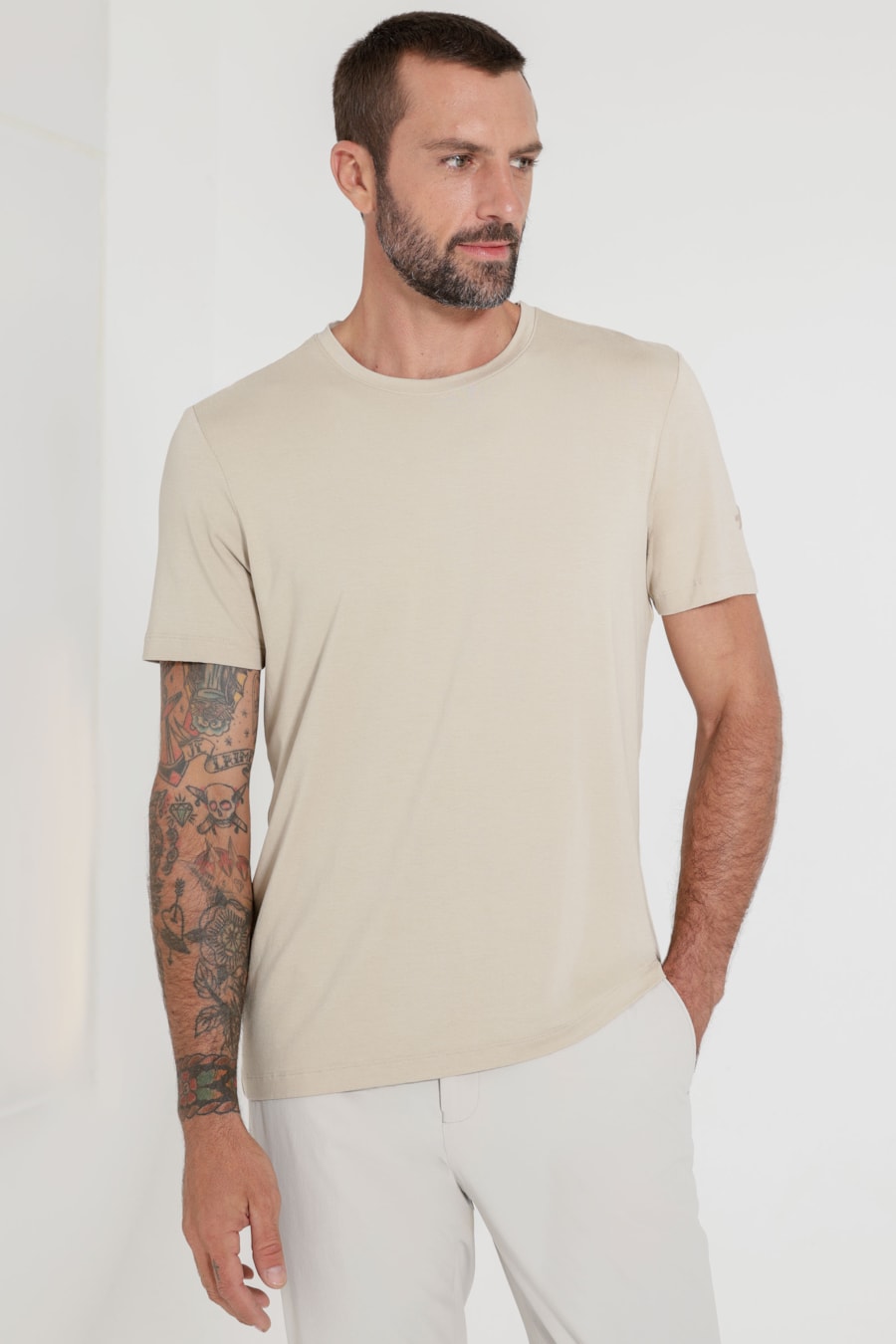 Camiseta Modal Everyday Cáqui Safari — foto 1 de 5