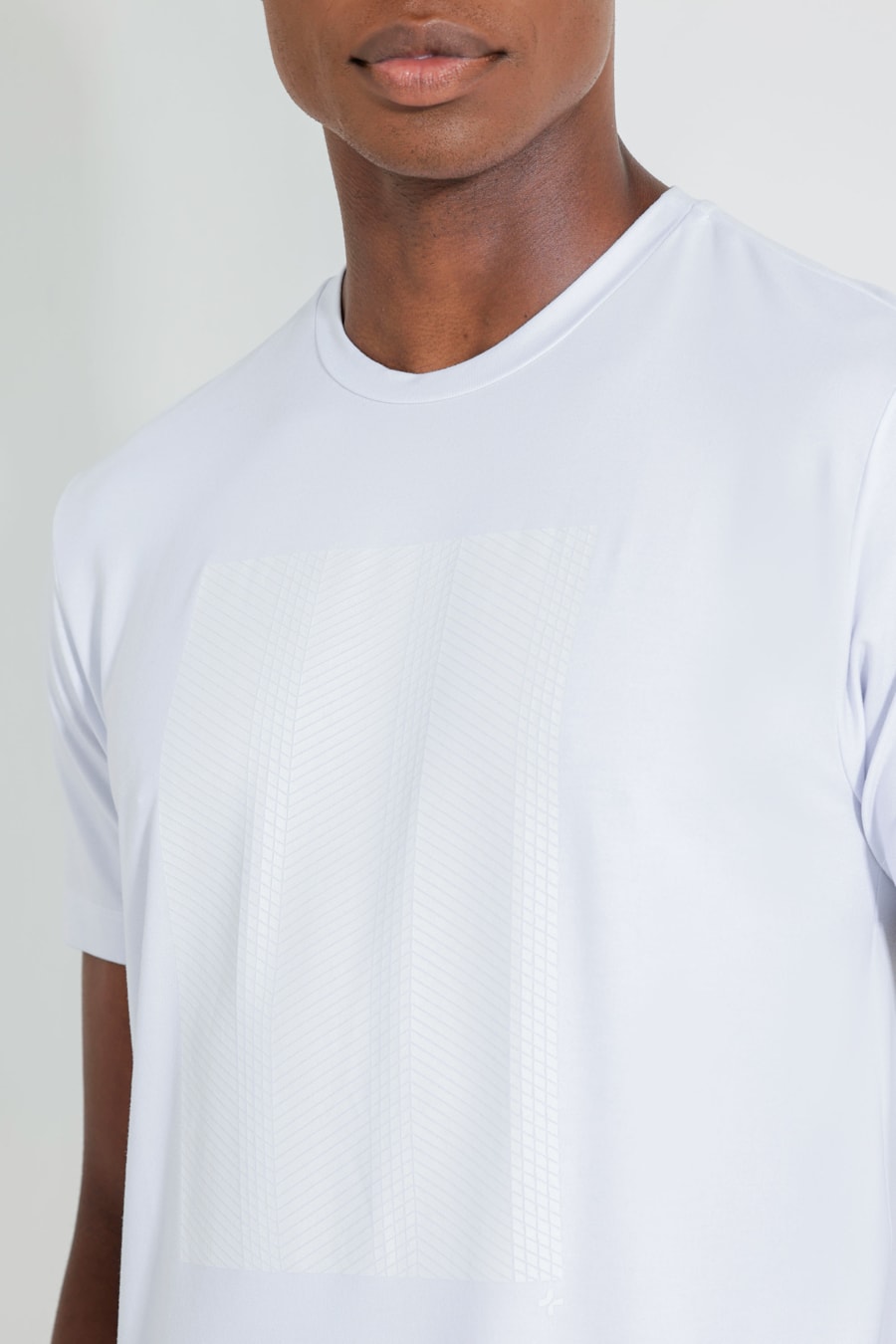 Camiseta Modal Fishbone Branco — foto 3 de 5