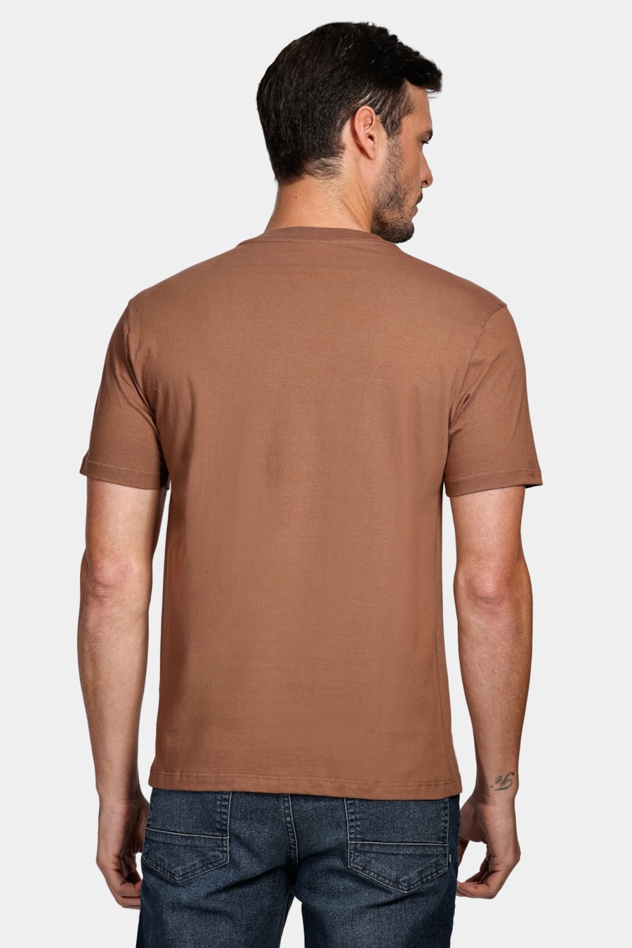 Camiseta Regular Fotografia Marrom Cacau — foto 4 de 4