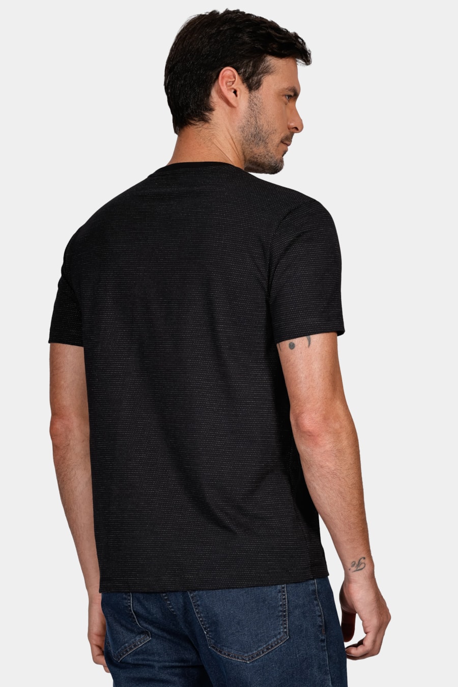 Camiseta Regular Manga Curta Maquinetada Preto — foto 4 de 4