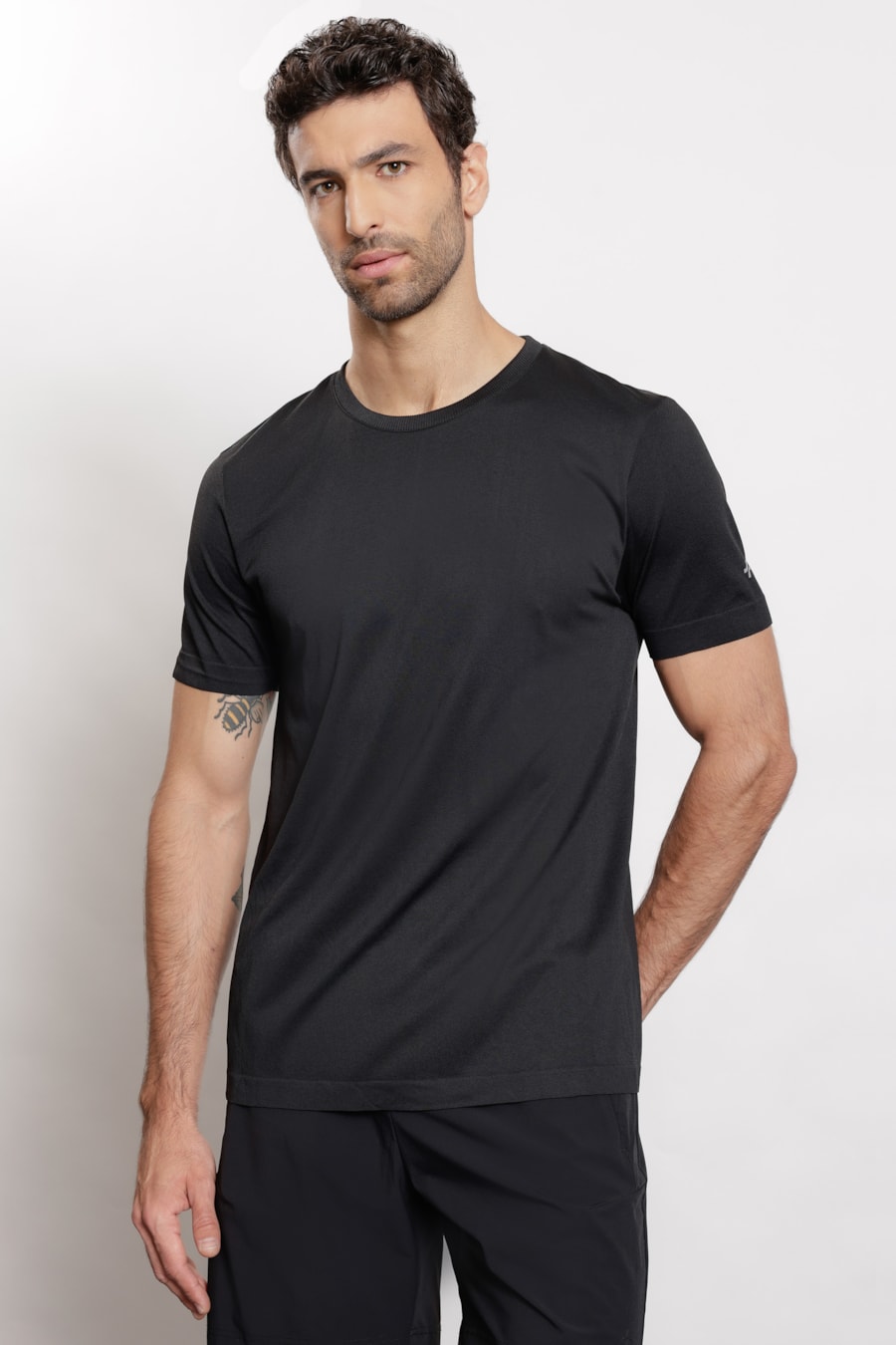 Camiseta Seamless Jacquard Preto — foto 1 de 5
