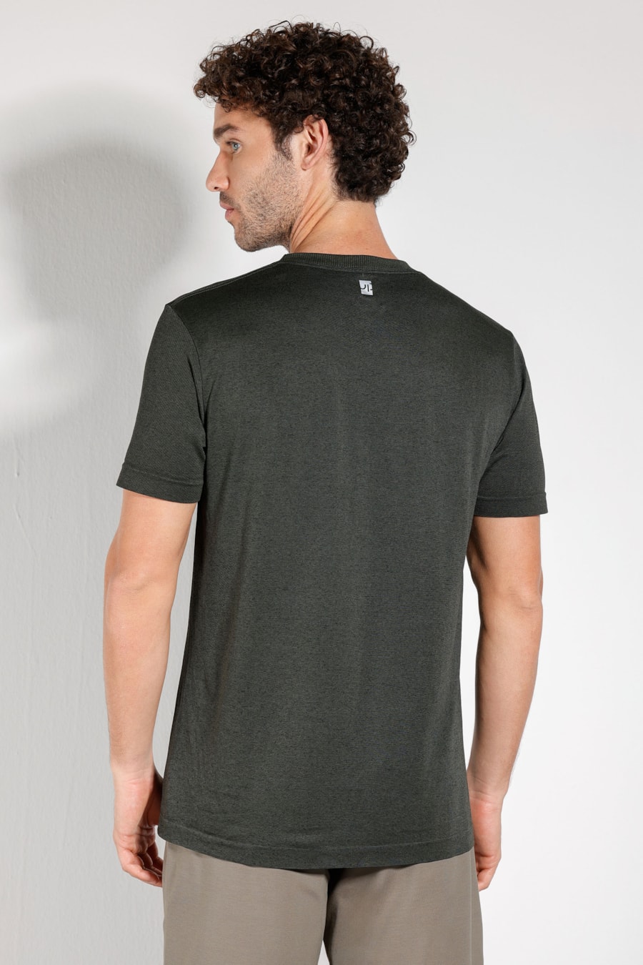 Camiseta Seamless Jacquard Verde Militar — foto 4 de 5