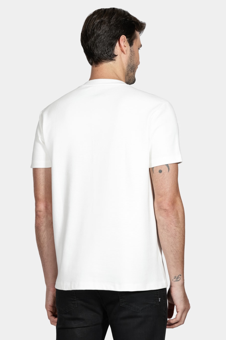 Camiseta Suedine Canelado Liso Aramis Off White — foto 4 de 4