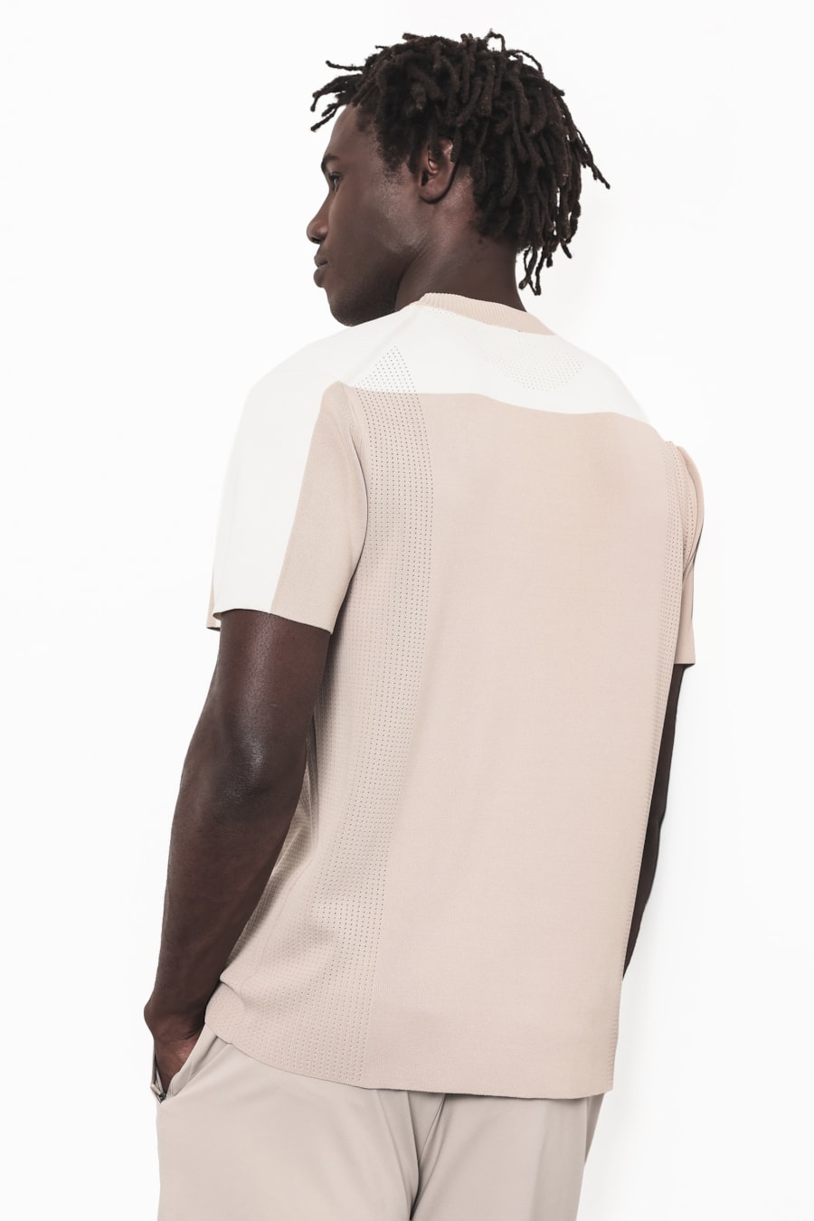 Camiseta Tricot Airflow Knit Amendoa — foto 5 de 9