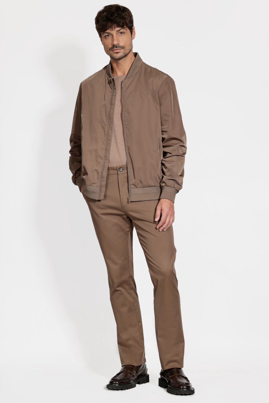Jaqueta Bomber Nylon Liquid Repeller Charuto — foto 2 de 7