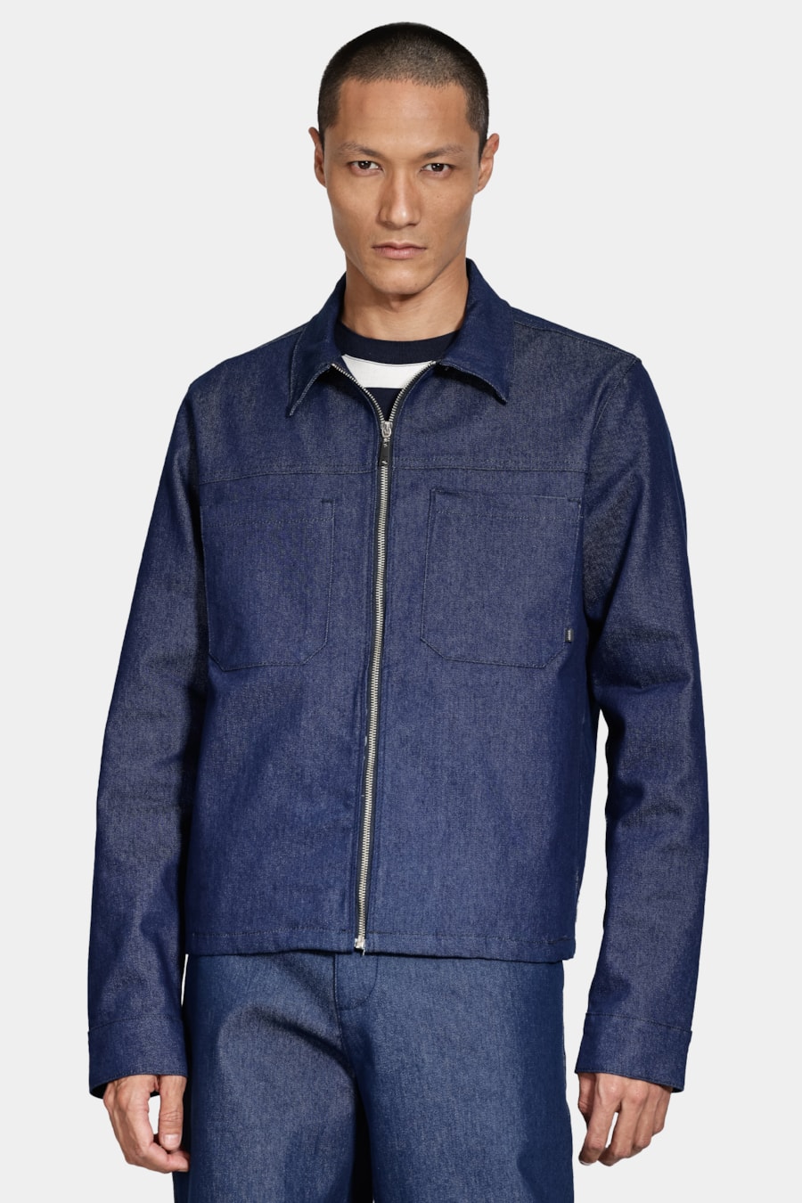 Jaqueta Jeans Com Zíper e Bolsos Azul Escuro — foto 1 de 5
