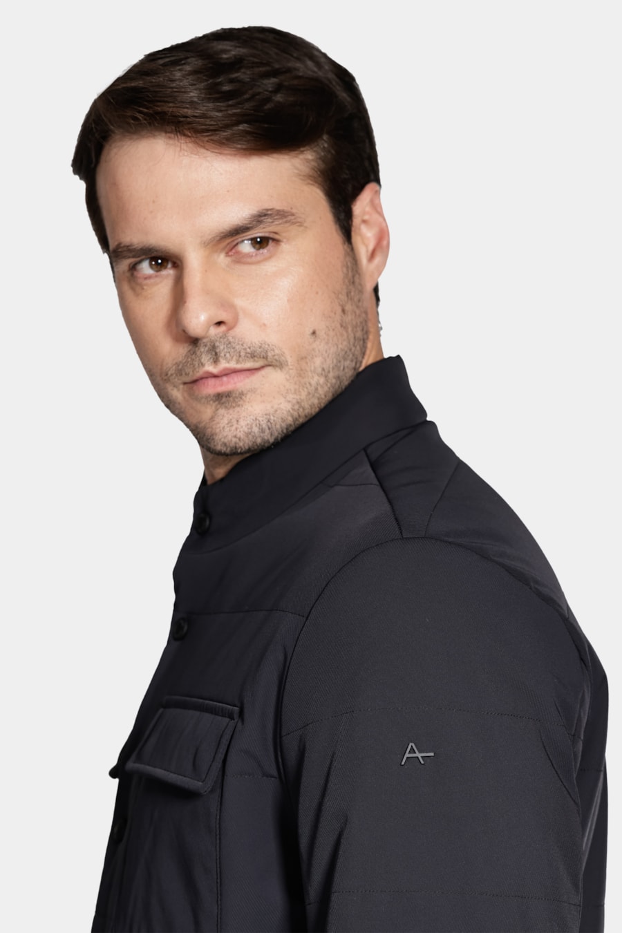 Jaqueta Overshirt Matelassê Liquid Repeller Preto — foto 3 de 8