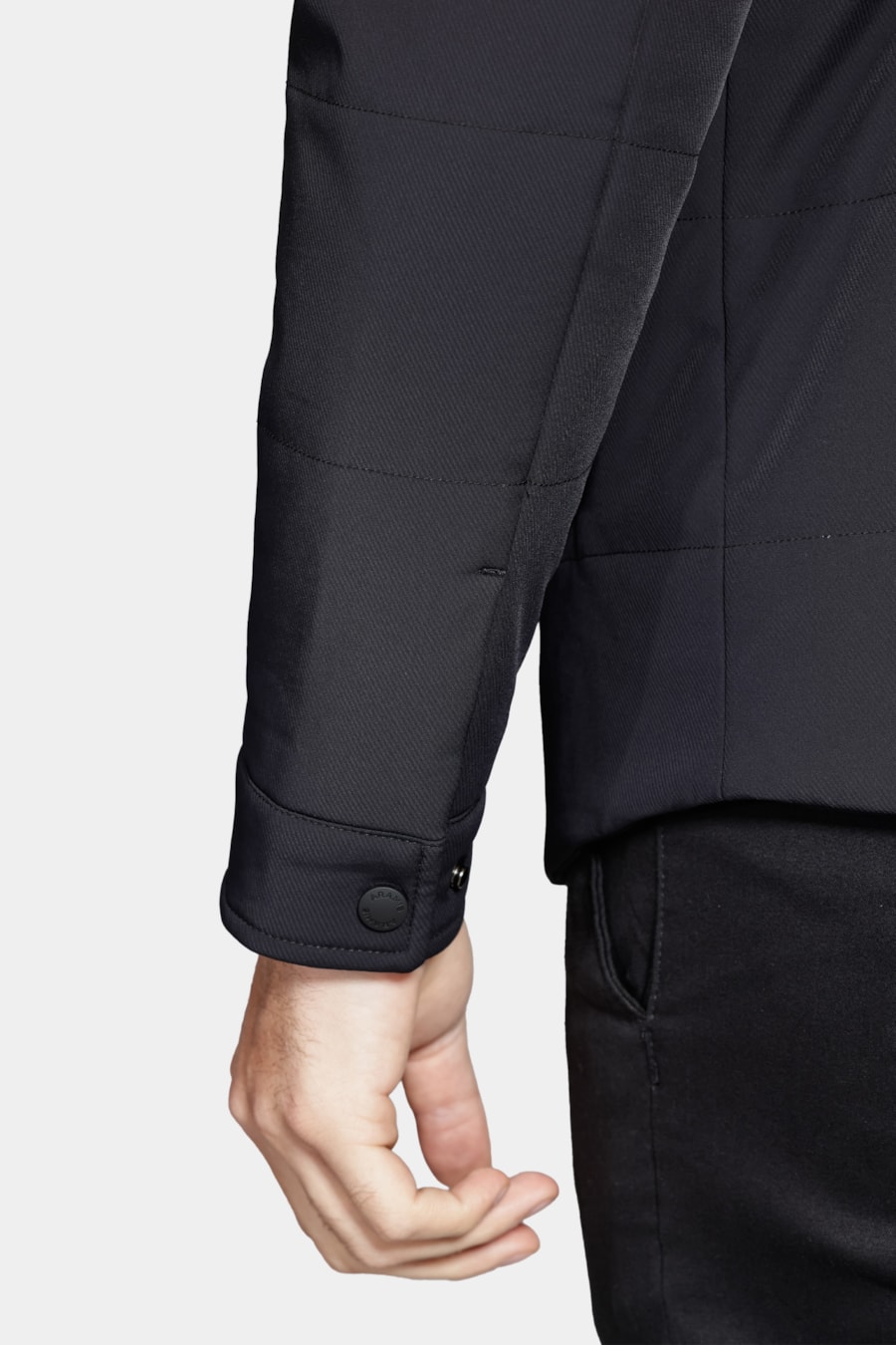 Jaqueta Overshirt Matelassê Liquid Repeller Preto — foto 6 de 8