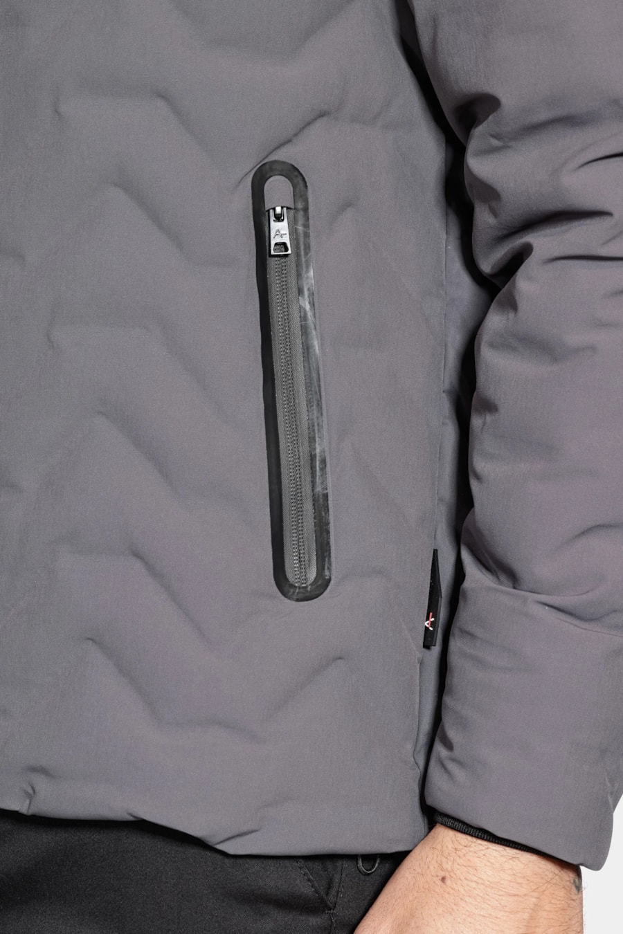 Jaqueta Puffer Fusionada Liquid Repeller Cinza Asfalto — foto 4 de 7