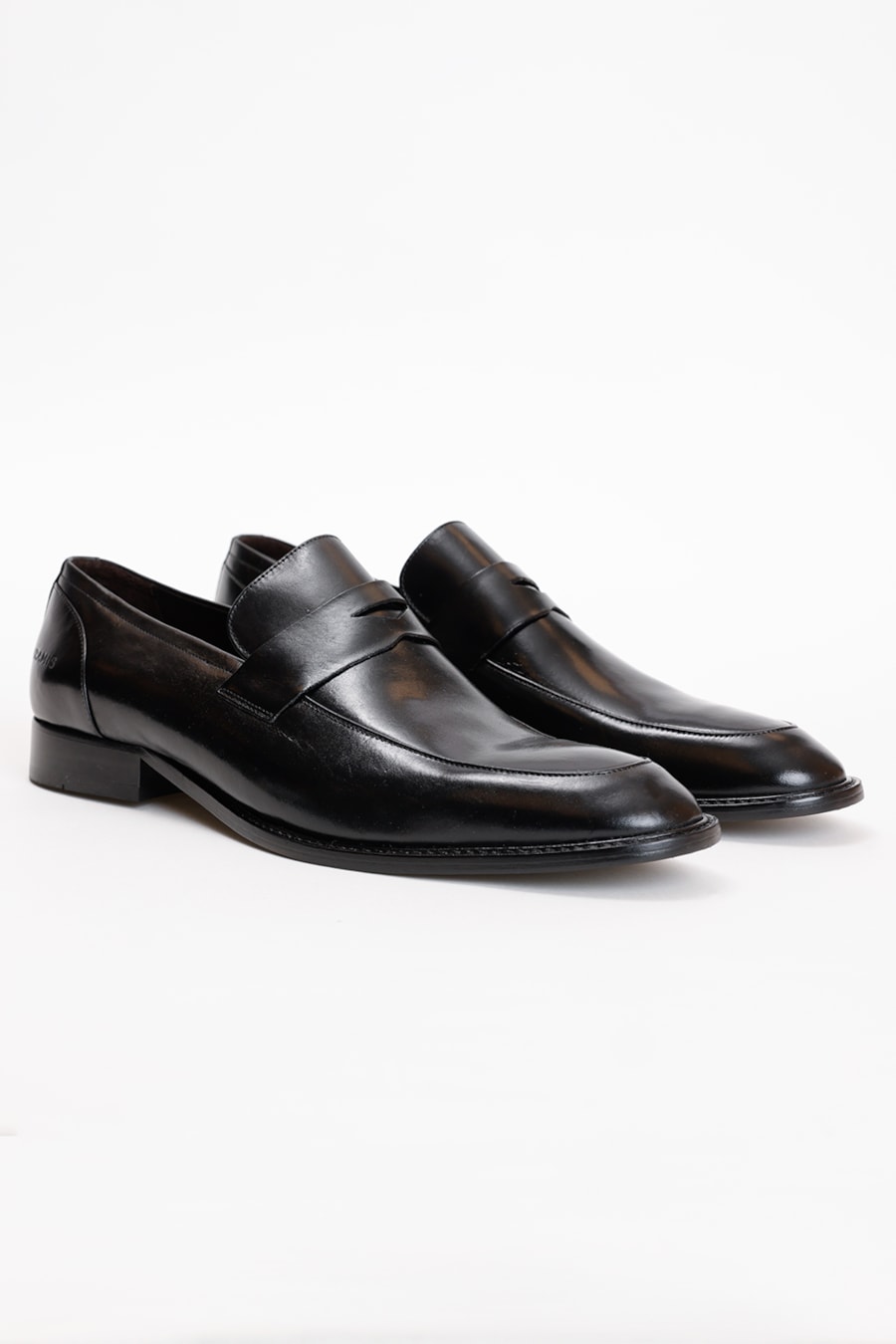 Mocassim Social de Couro Preto — foto 1 de 5
