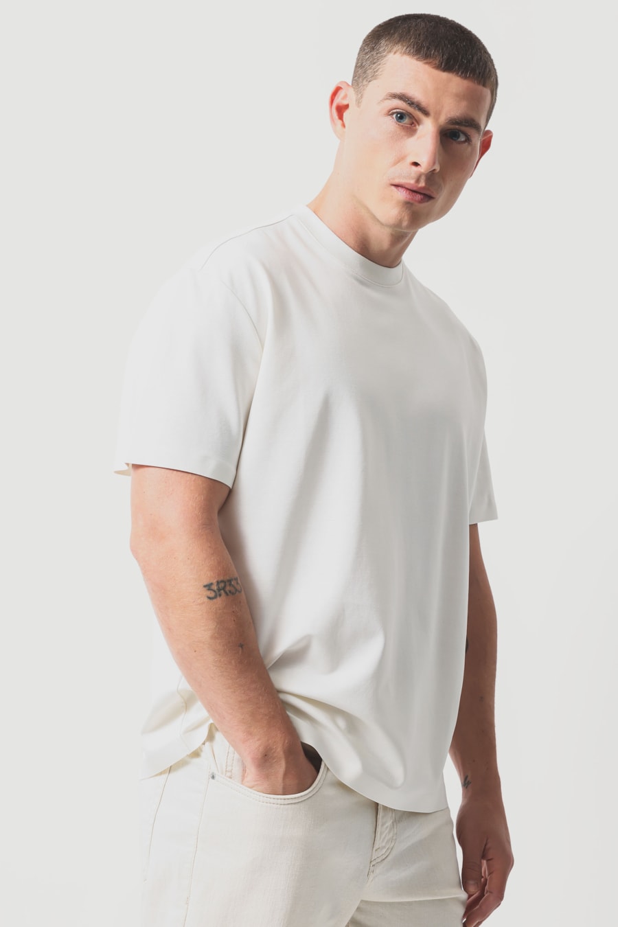 Oyster T-Shirt Aramis Off White — foto 1 de 7