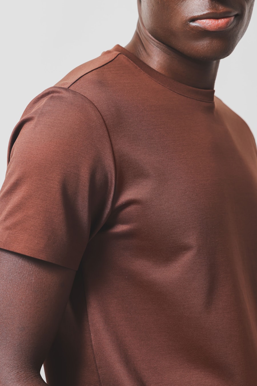 Oyster T-Shirt Regular Mocha 116 — foto 4 de 7
