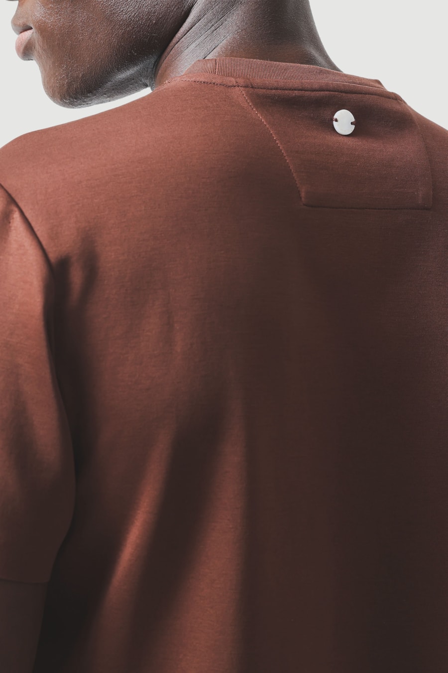 Oyster T-Shirt Regular Mocha 116 — foto 5 de 7
