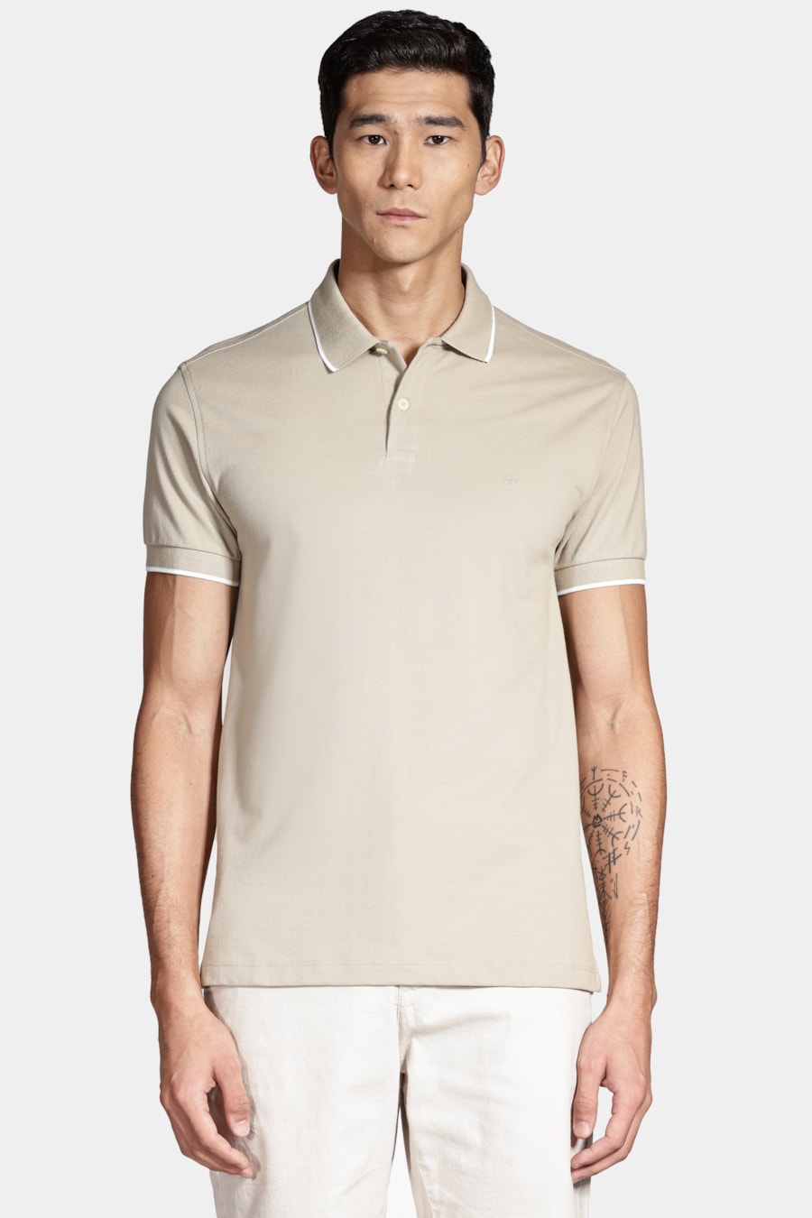 Polo Manga Curta Classic 1 Friso Amendoa Com Off White — foto 1 de 5