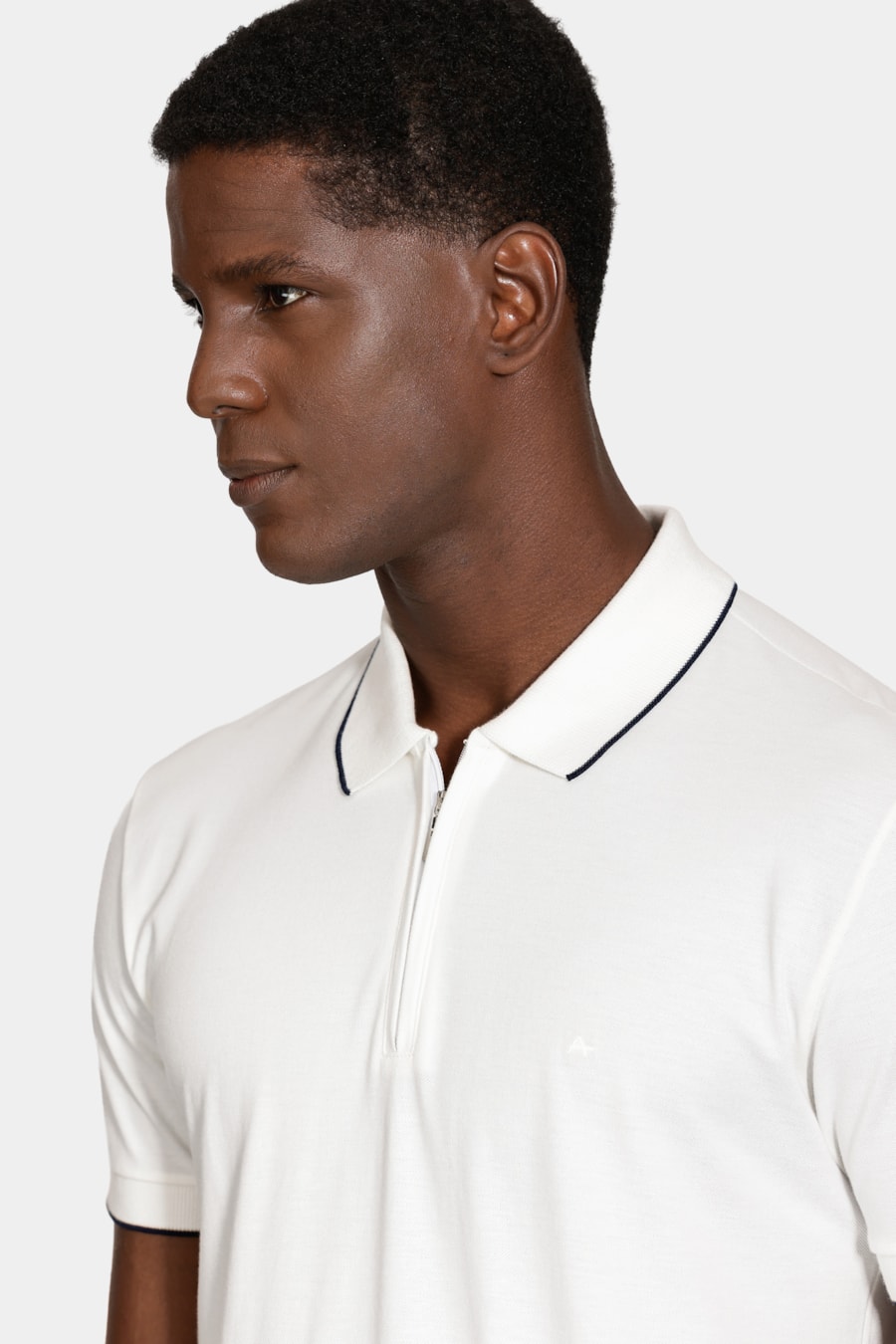 Polo Manga Curta Friso Off White — foto 3 de 5