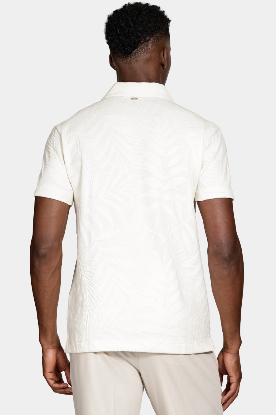 Polo Manga Curta Jacquard Folhagens Off White — foto 4 de 5