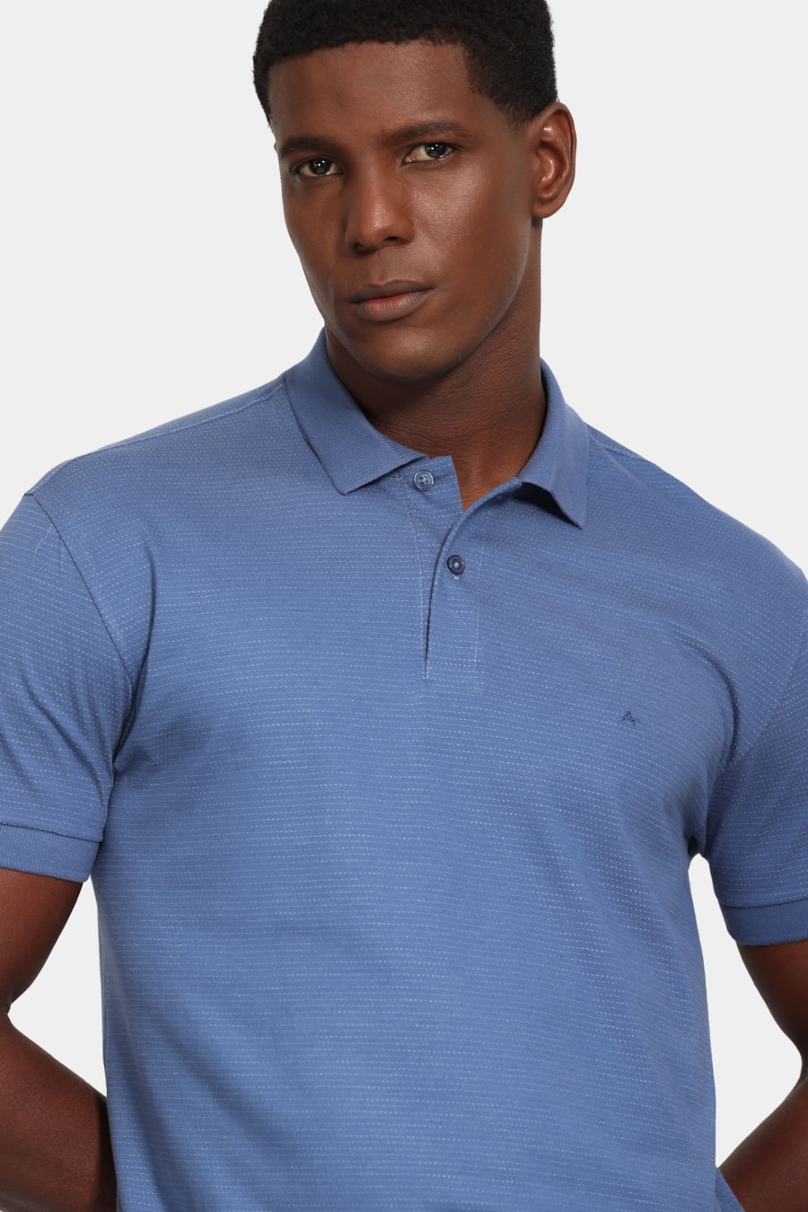 Polo Manga Curta Malha Pontilhada Azul Jeans — foto 3 de 5
