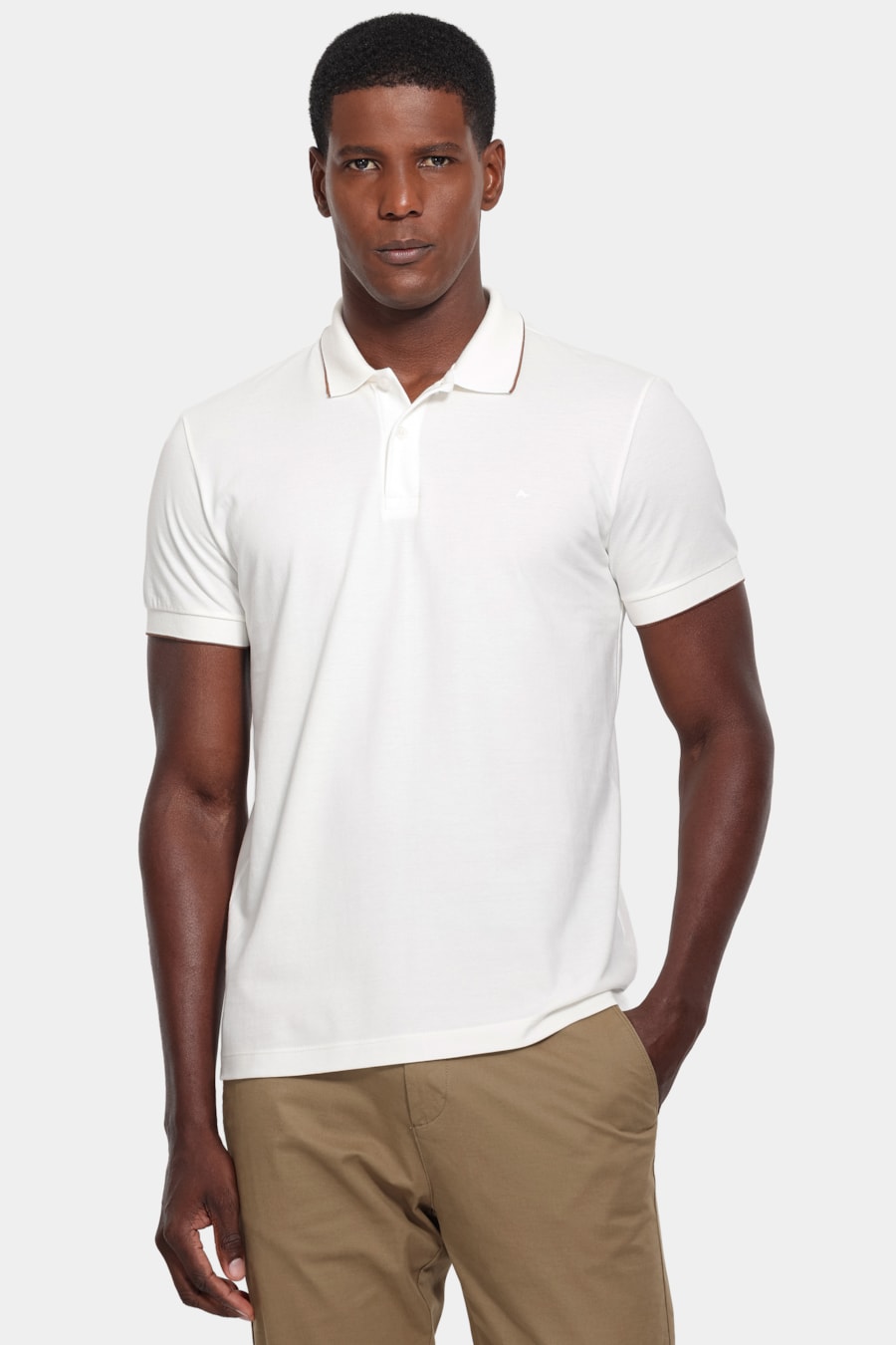 Polo Manga Curta Piquet Friso Fino Gola Off White — foto 1 de 5