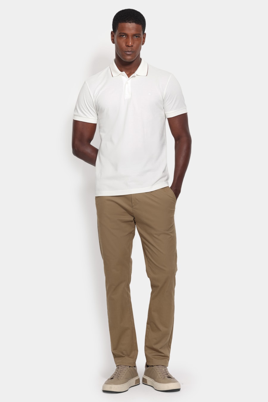 Polo Manga Curta Piquet Friso Fino Gola Off White — foto 2 de 5