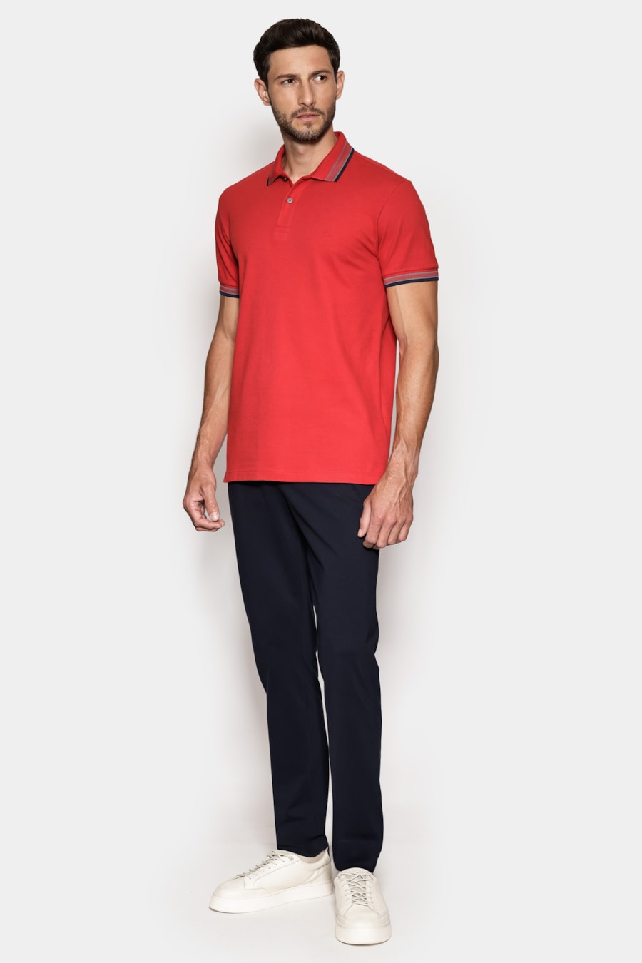 Polo Manga Curta Piquet Gola Com Frisos Vermelho — foto 2 de 7