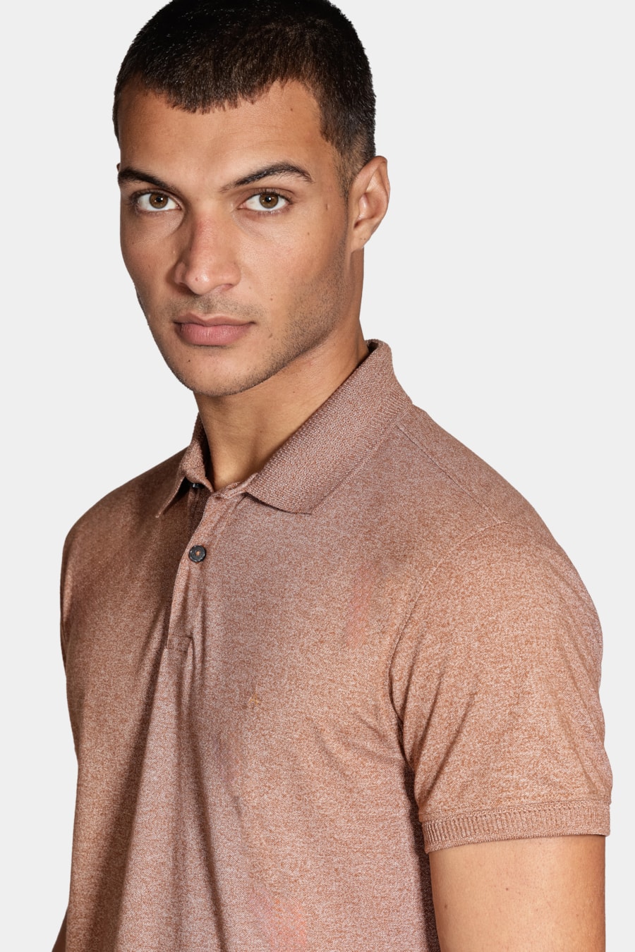 Polo Manga Curta Piquet Gola Jacquard Caramelo — foto 3 de 5