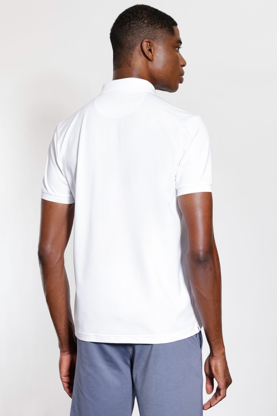 Polo Manga Curta Piquet Silk Tech Branco — foto 4 de 5