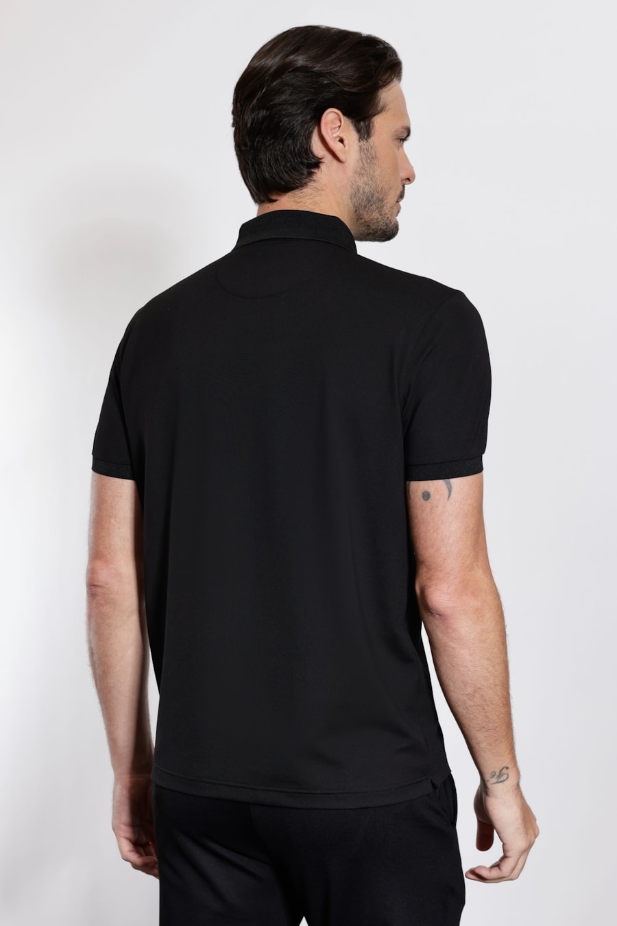 Polo Manga Curta Piquet Silk Tech Preto — foto 4 de 5