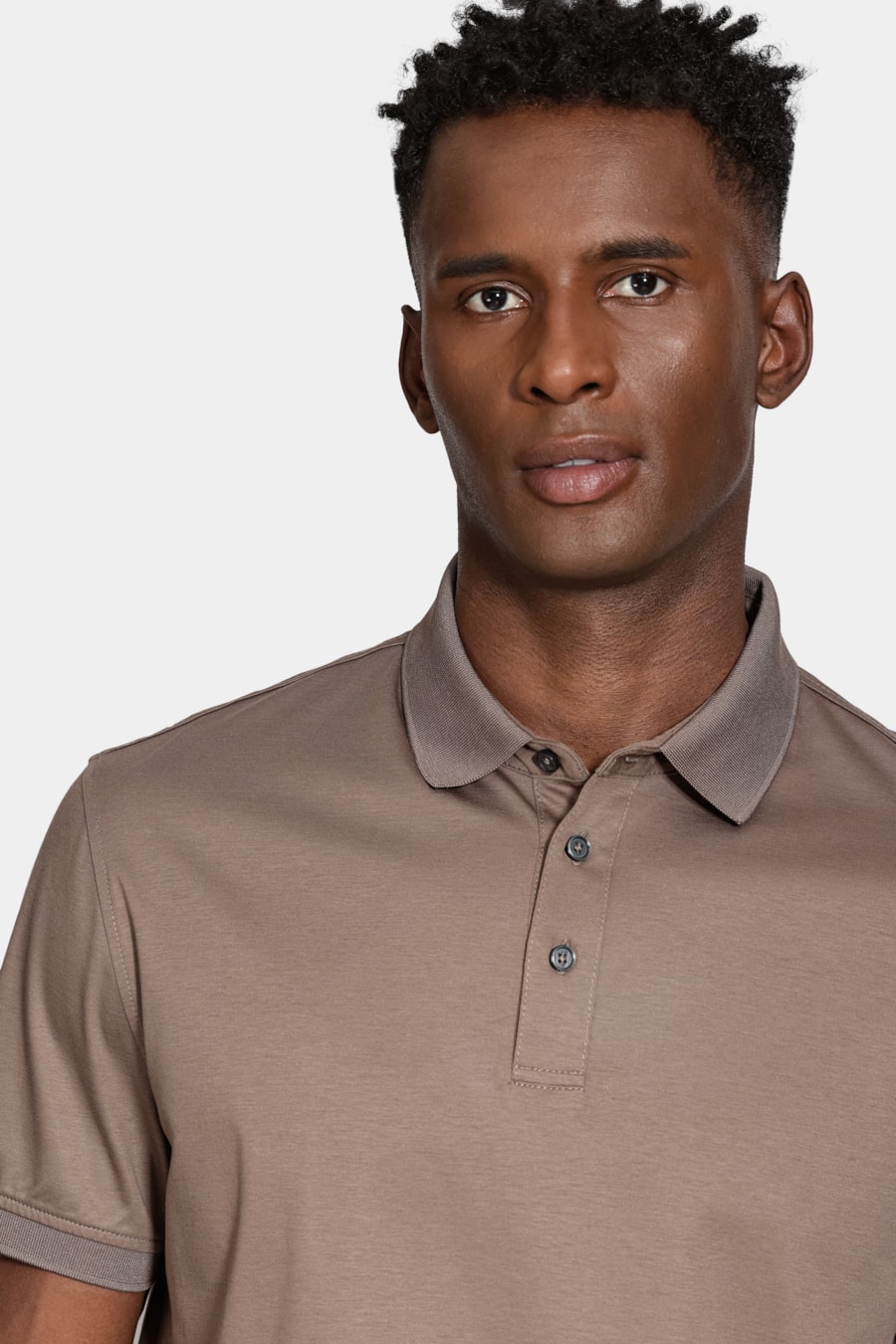 Polo Manga Curta Silk Blend Modal Charuto — foto 3 de 5