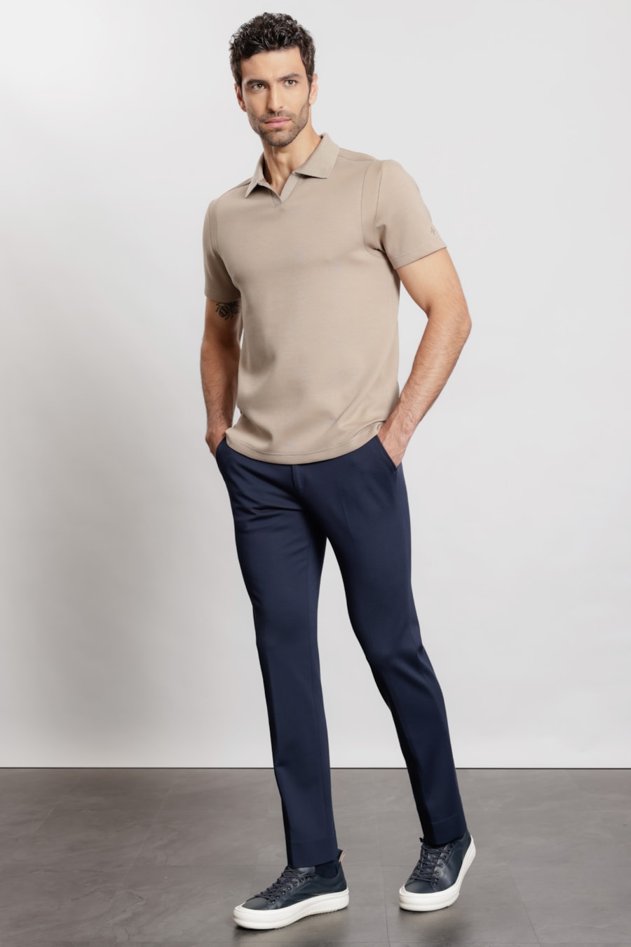 Polo Manga Curta Softprene Fendi — foto 2 de 6
